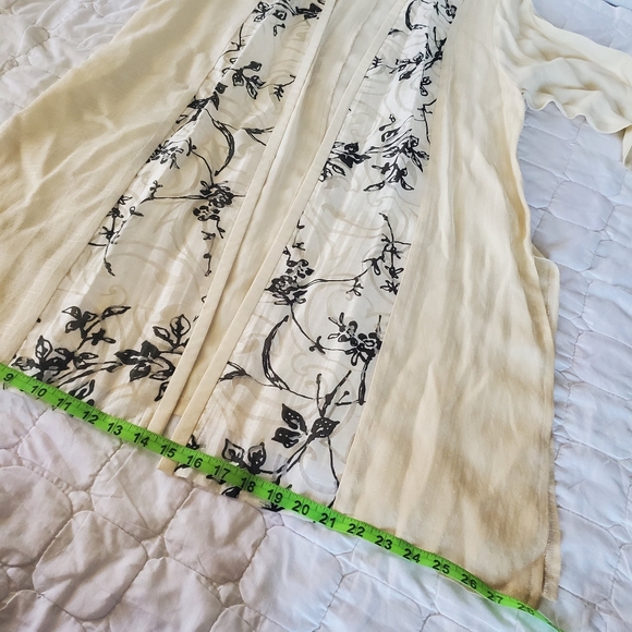 Top - Picture 3 of 13